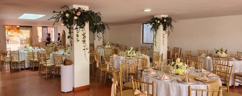 cotizacion decoracion catering con sillas tifanny doradas para bautizo en Pasca Cundinamarca